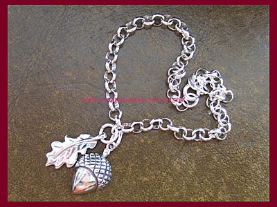 Acorn & Oak Leaf Bracelet - Click Image to Close