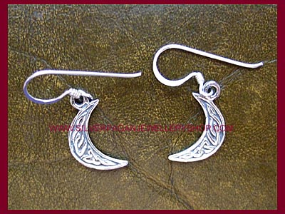 Celtic Crescent Moon Earrings - Click Image to Close