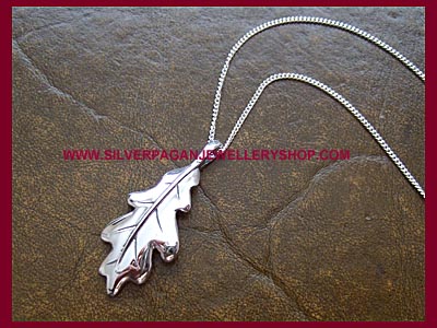 Oak Leaf Pendant Necklace