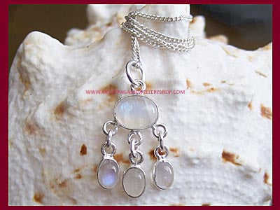 Rainbow Moonstone Gemstone Pendant Necklace