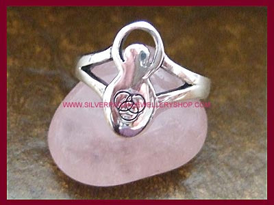 Goddess Ring - Triquetra