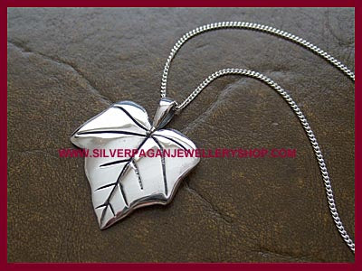 Ivy Leaf Pendant Necklace