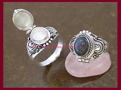 Poison Locket Ring with Labradorite or Rainbow Moonstone Gemstone