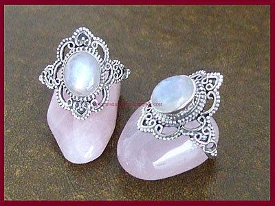 Enchantress Ring - Rainbow Moonstone